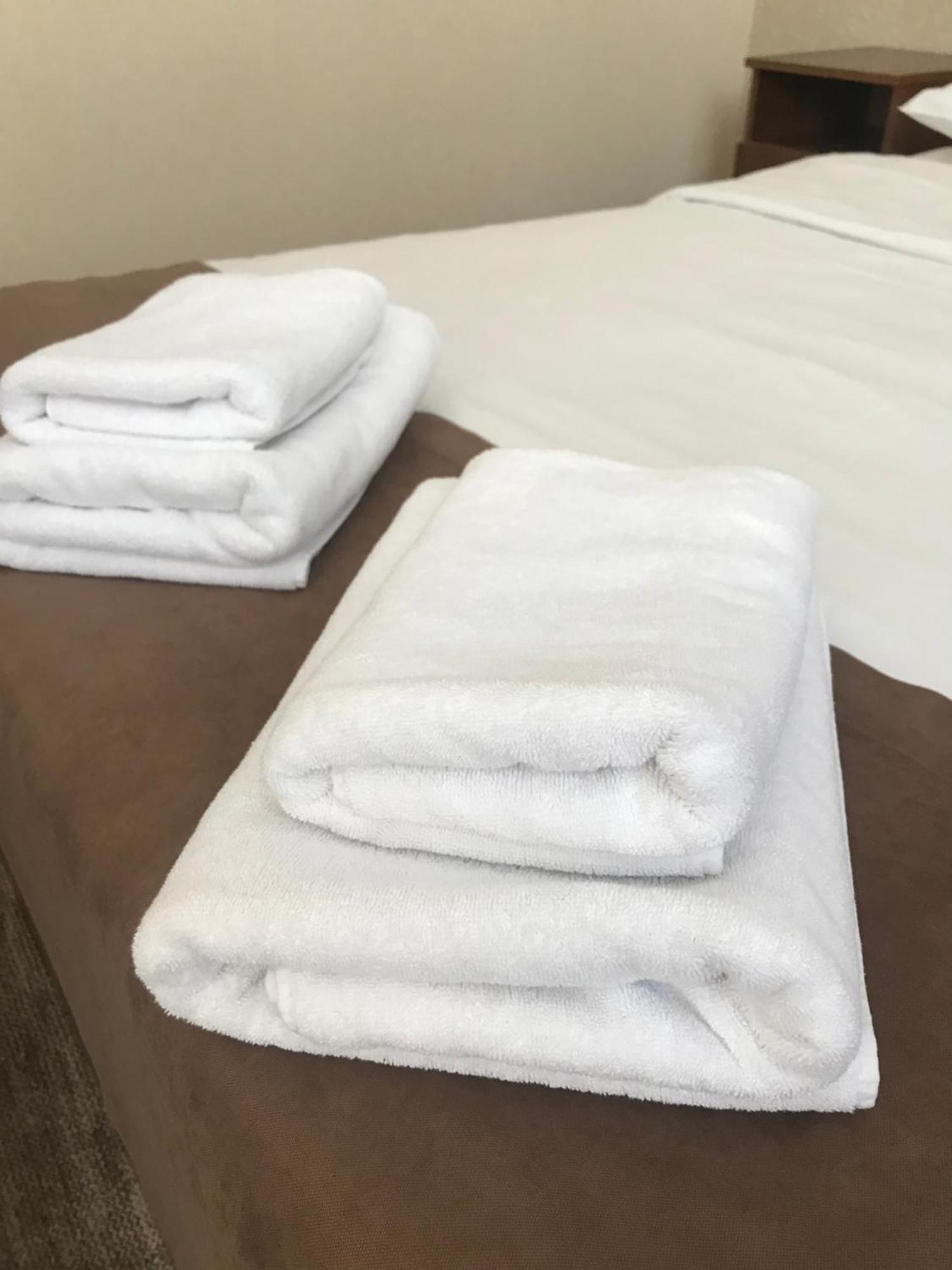 Hotel Lama 2 キエフ エクステリア 写真