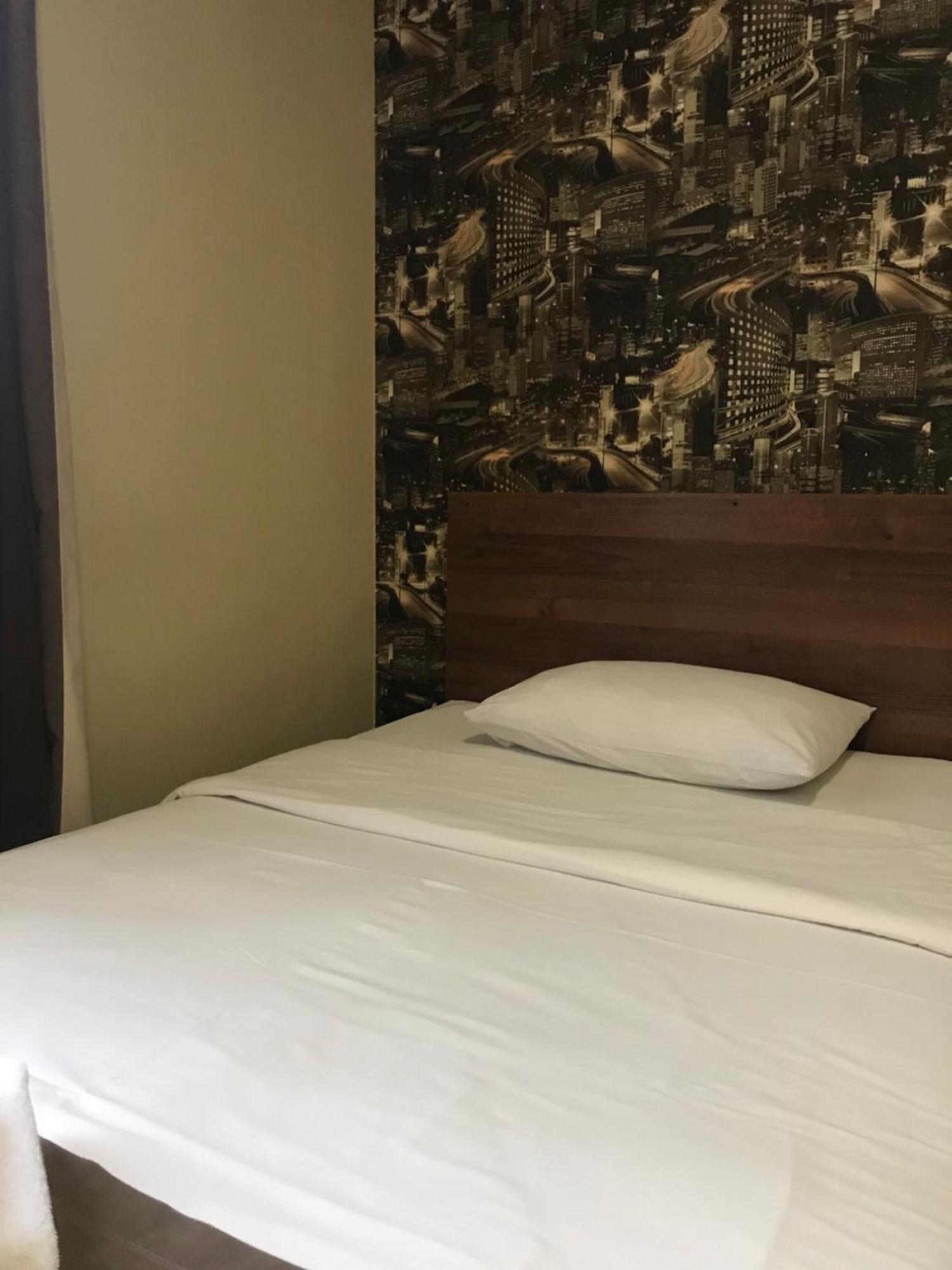 Hotel Lama 2 キエフ エクステリア 写真